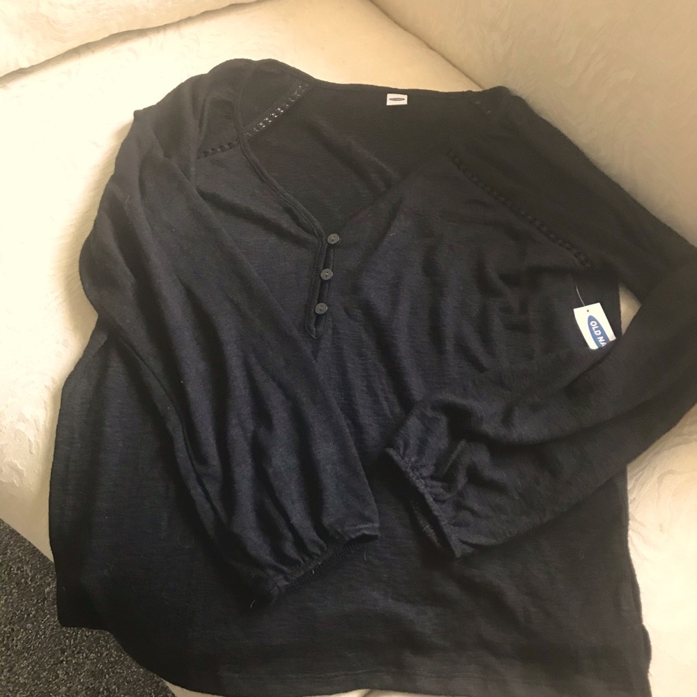 Long sleeve black light weight cotton top,